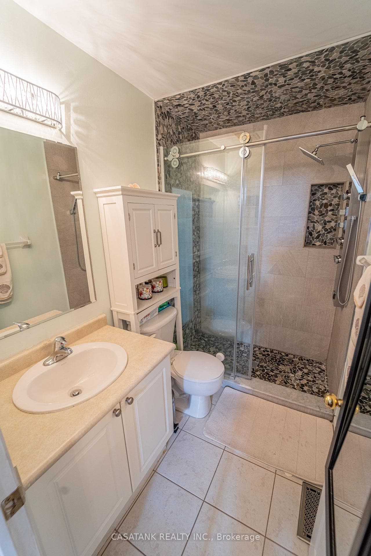 109 Bernard Avenue photo 13