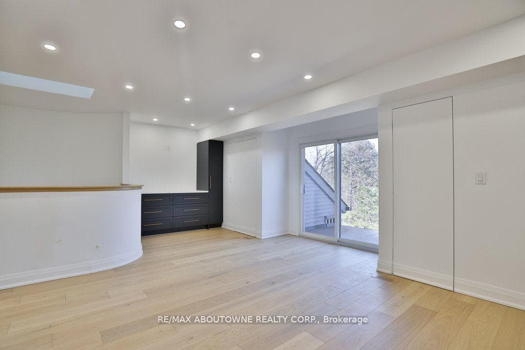 63 Tradewind Drive photo 28