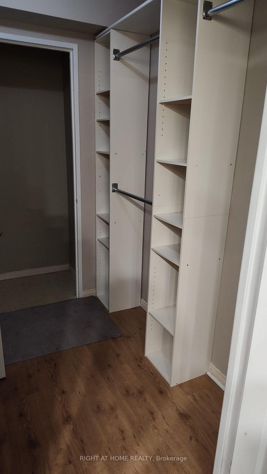 Walk In Closet