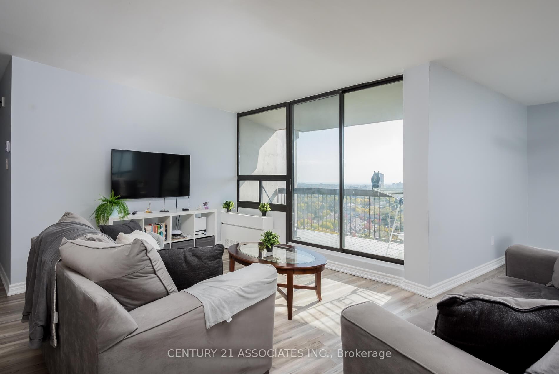 50 Mississauga Valley Boulevard Unit 1616 photo 10