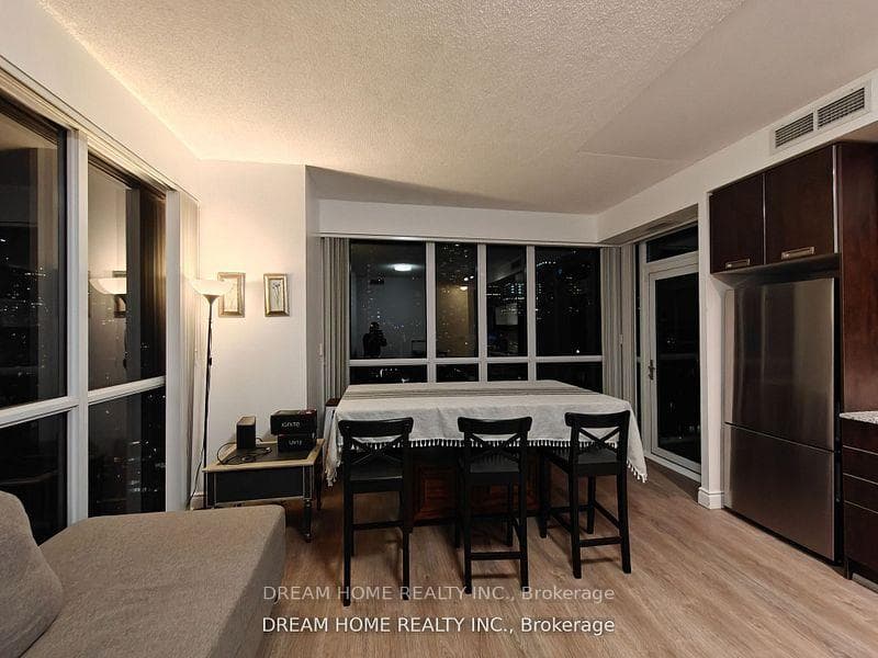 28 Ted Rogers Way Unit 2504 photo 19