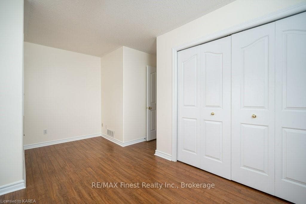 419 CONSERVATORY Drive photo 29