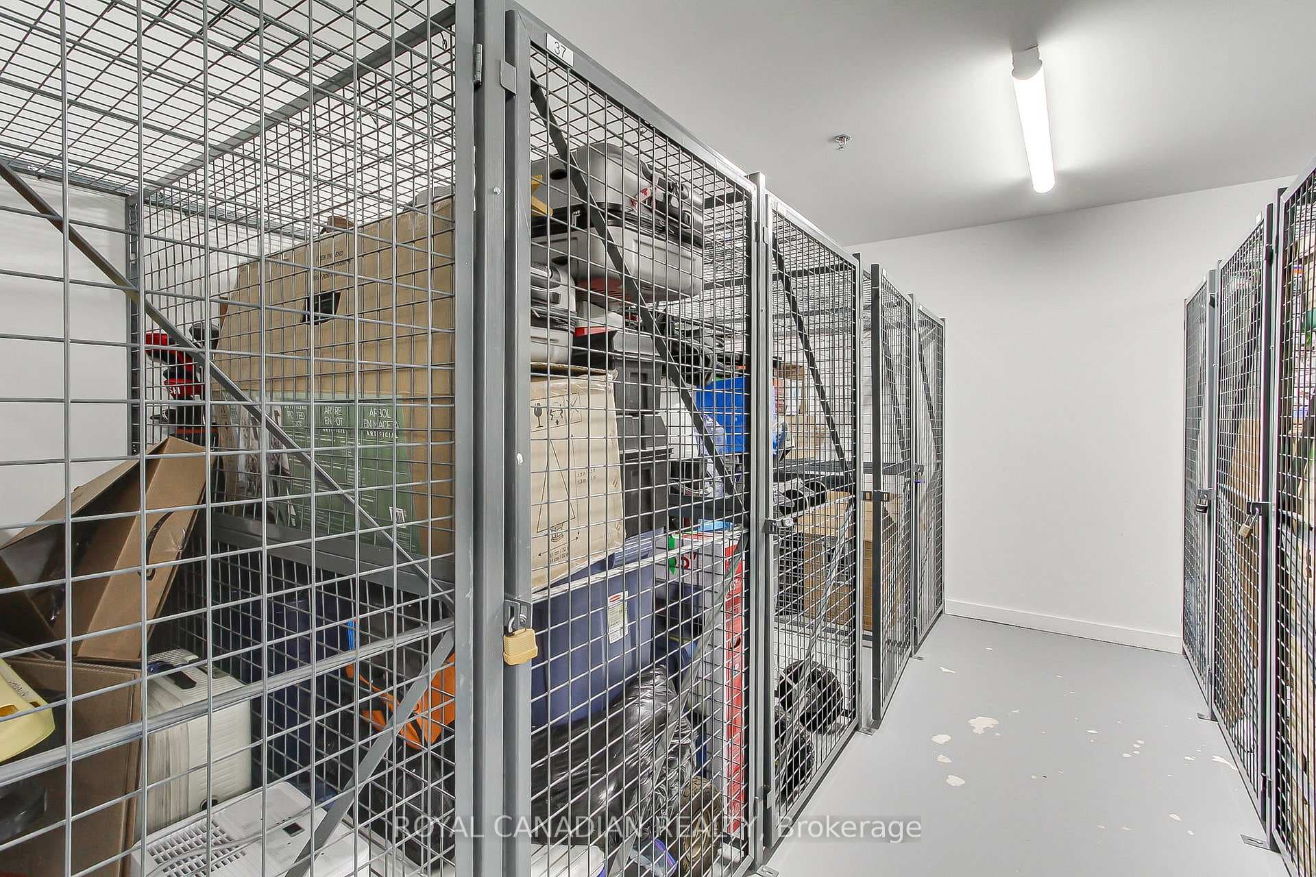 430 ESSA Road Unit 418 photo 39
