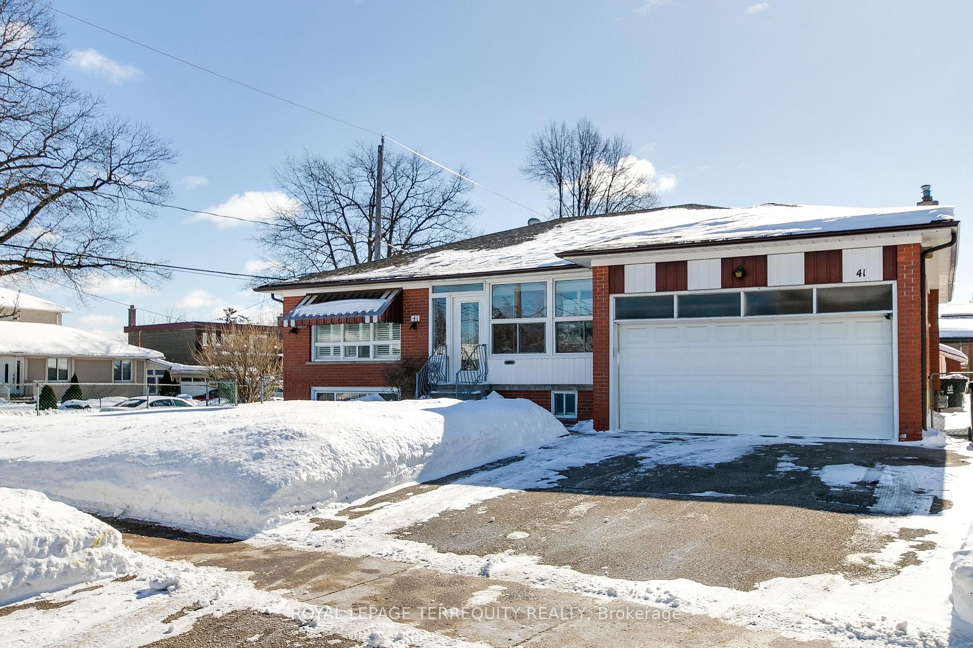 41 Whitfield Avenue - OVER 60ft of Frontage