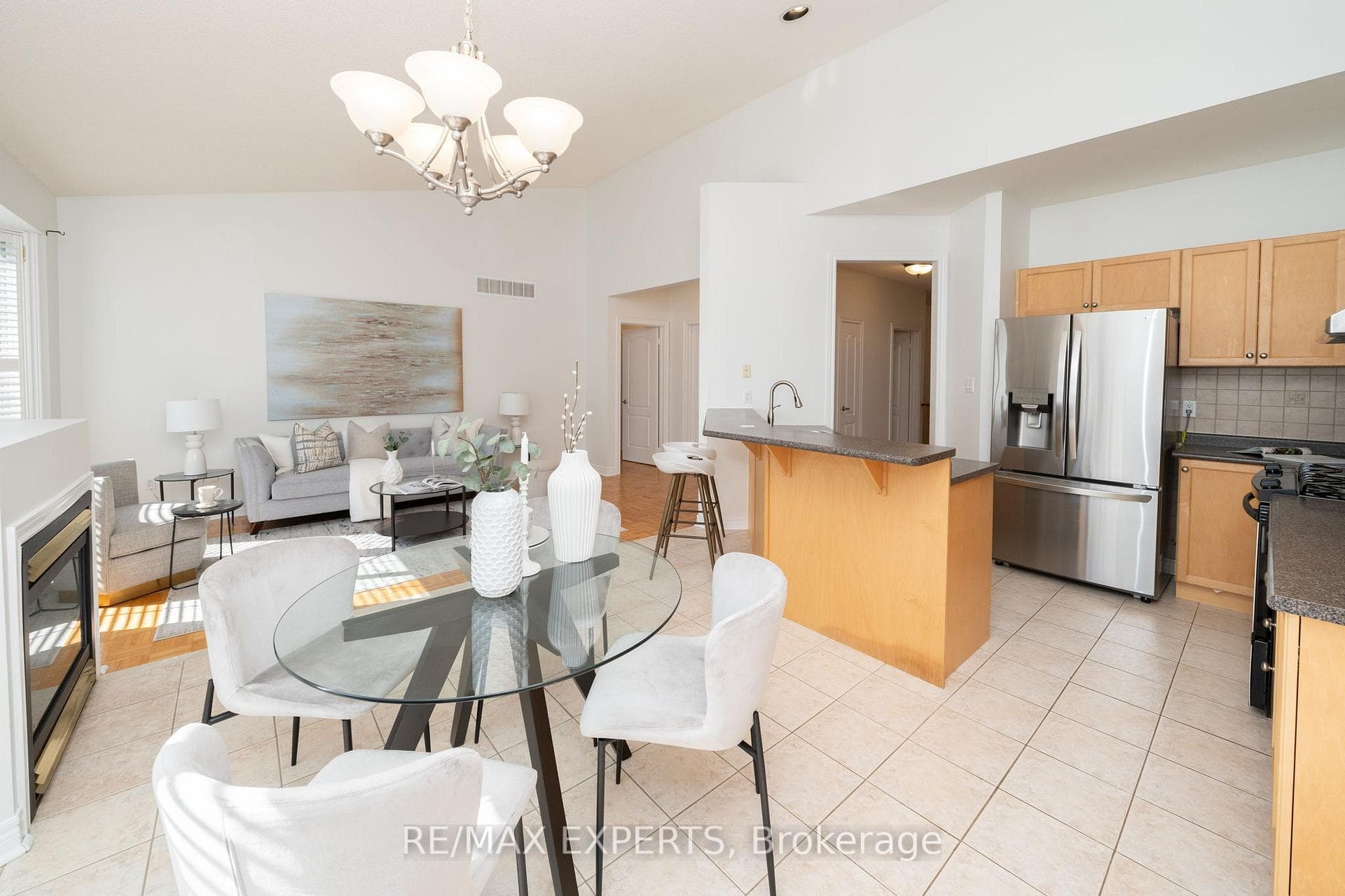 62 Aventura Crescent photo 9