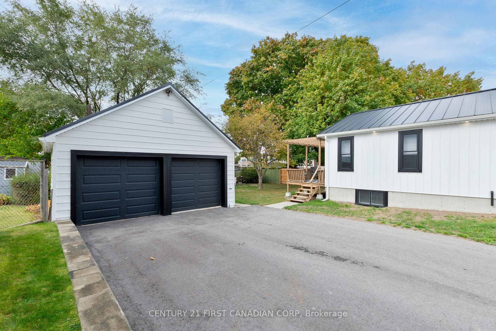 38 St. Andrew Street photo 46