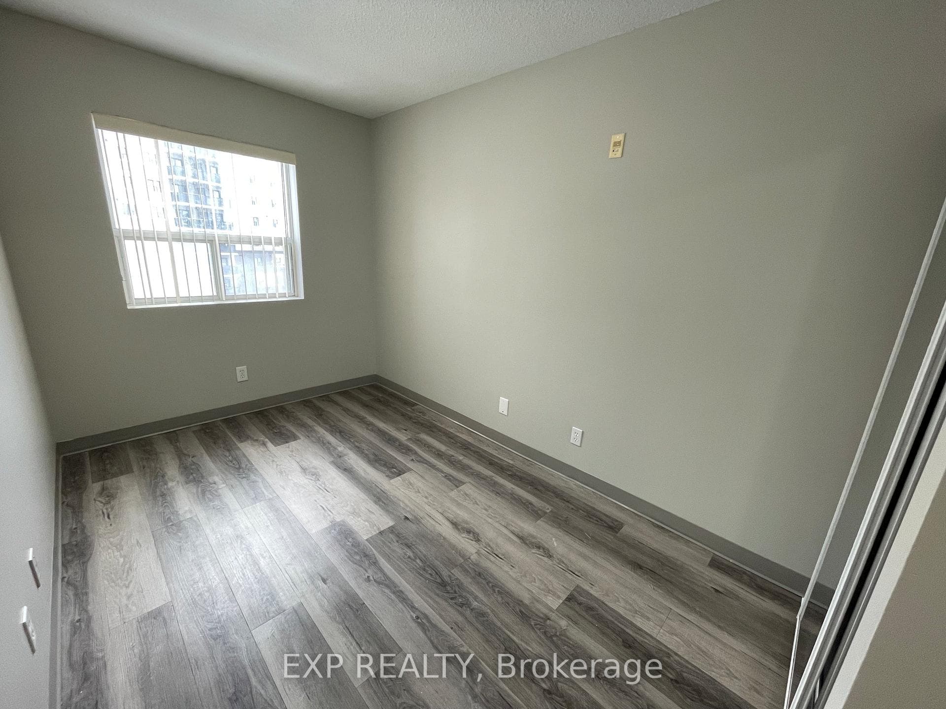 593 STRASBURG Road Unit 412 photo 5