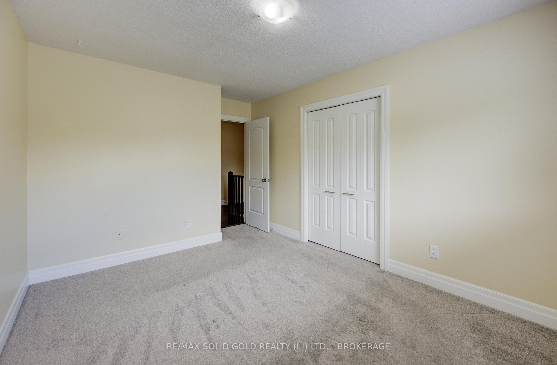 379 PIONEER Drive Unit 1 photo 20