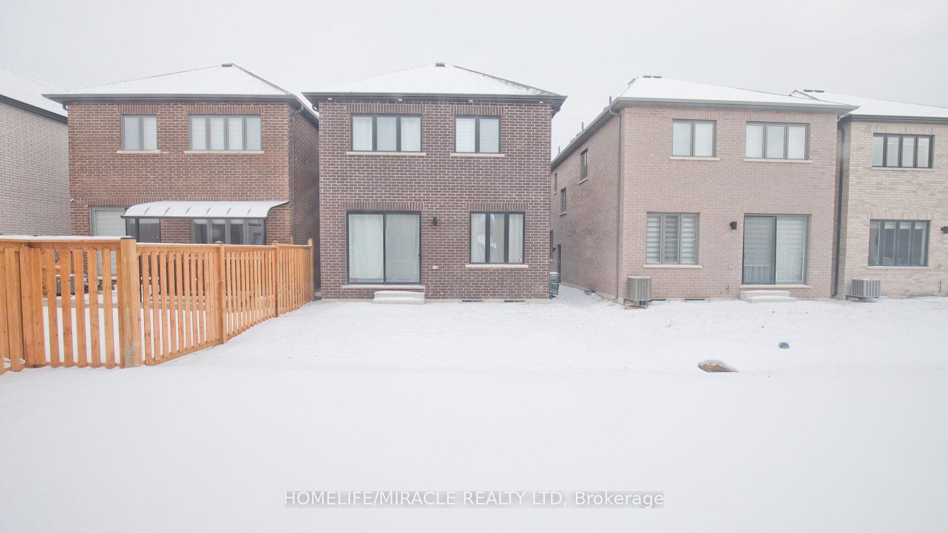 51 calabria Drive photo 37