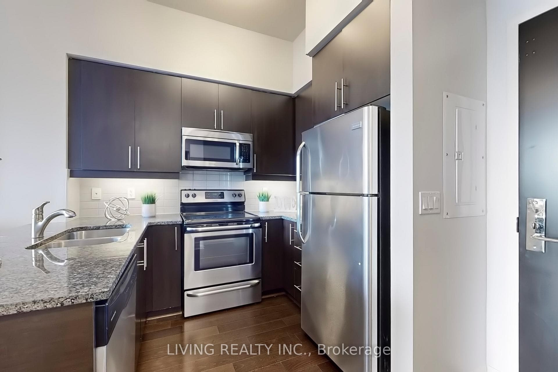 8130 Birchmount Road Unit 1008 photo 11
