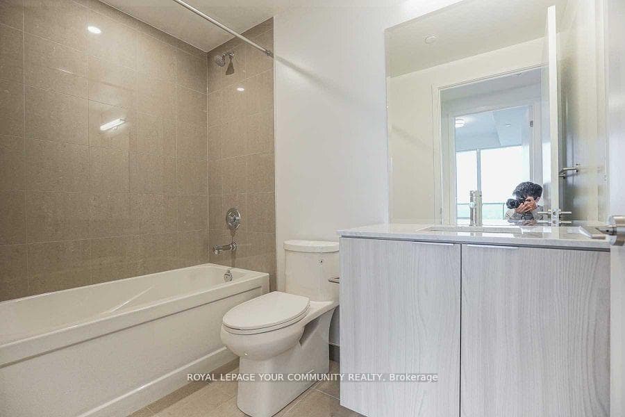15 Queens Quay Unit 2210 photo 15