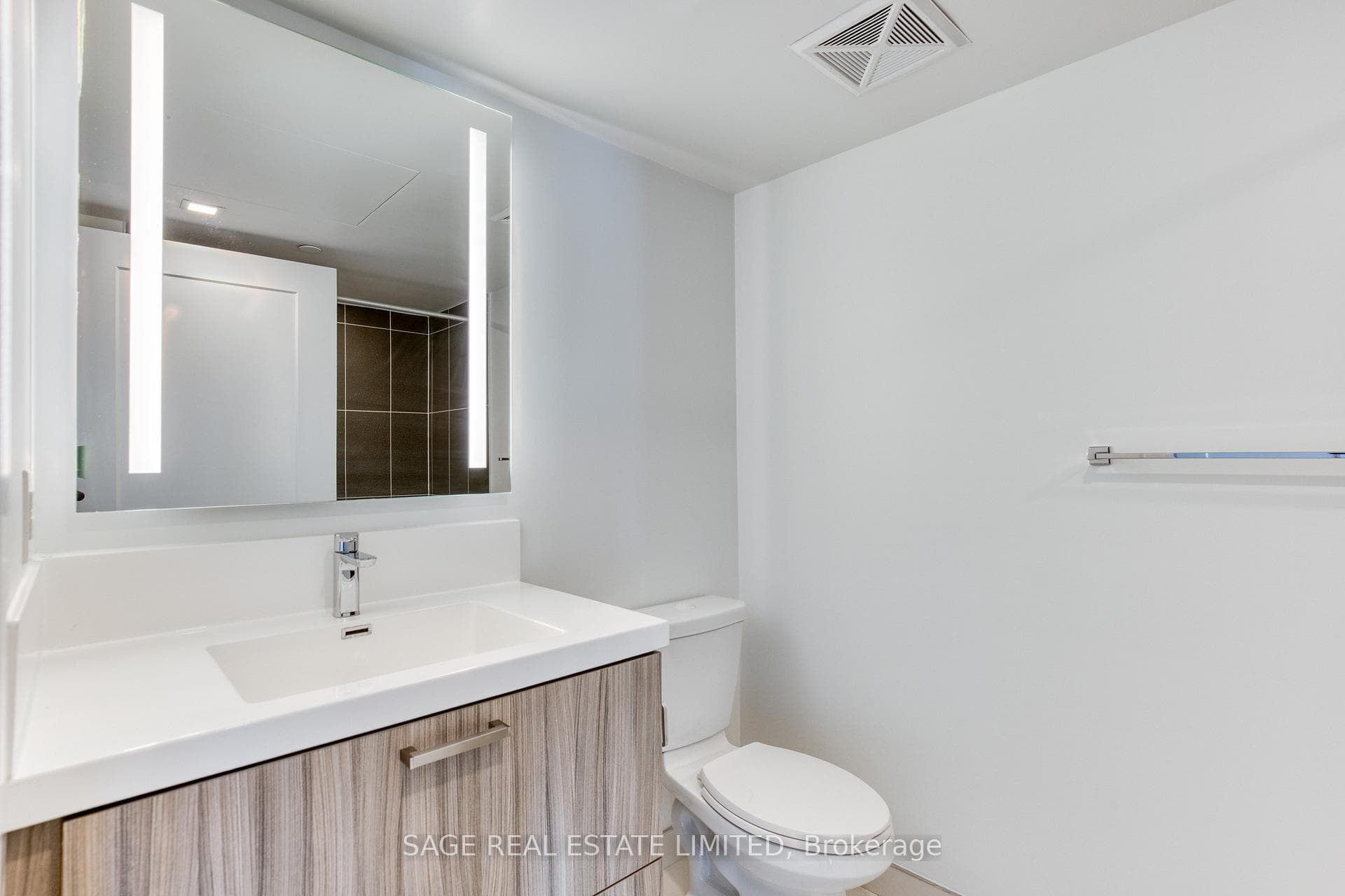 50 McCaul Street Unit 701 photo 27