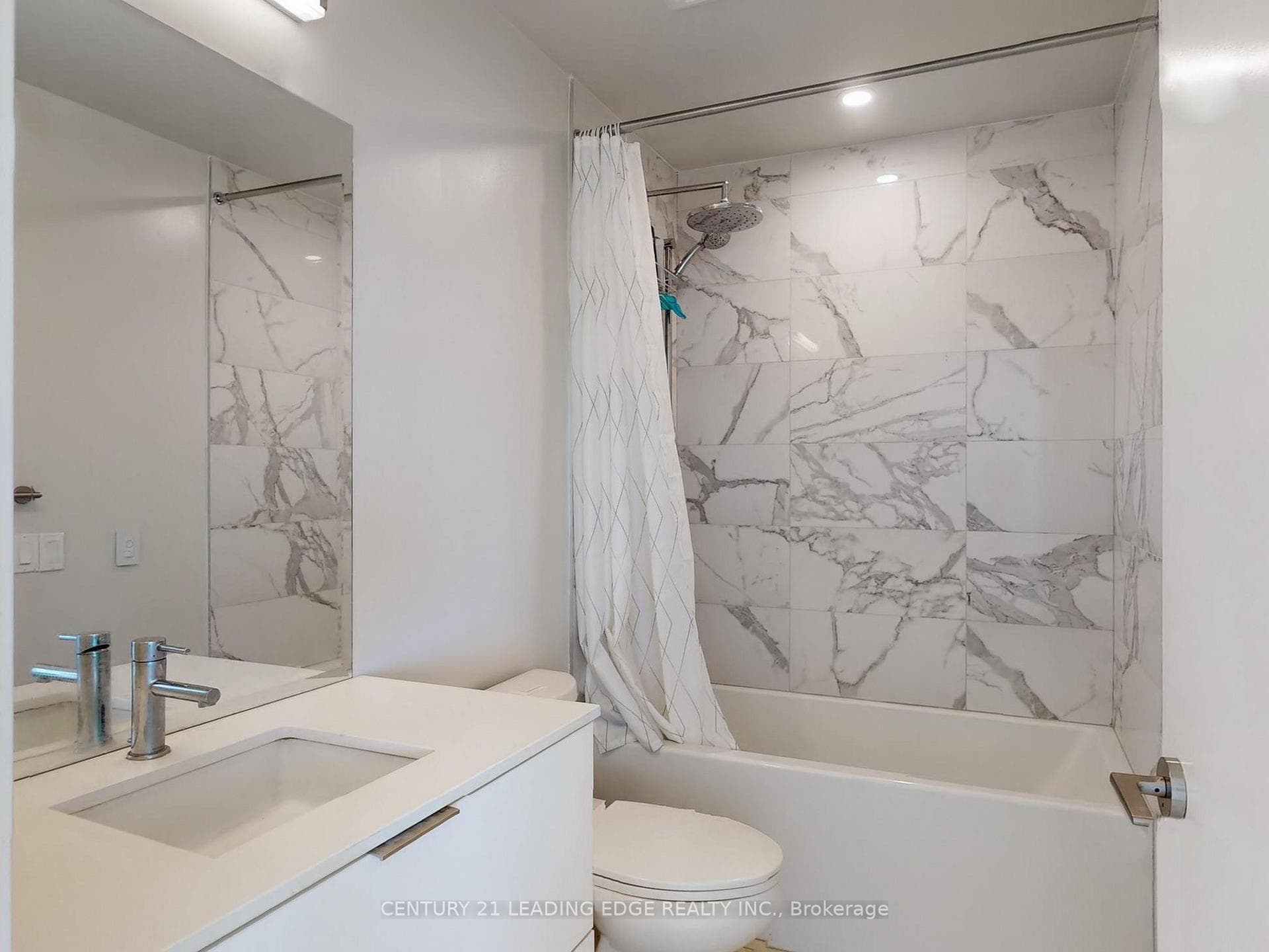 15 Queens Quay Unit 1704 photo 17