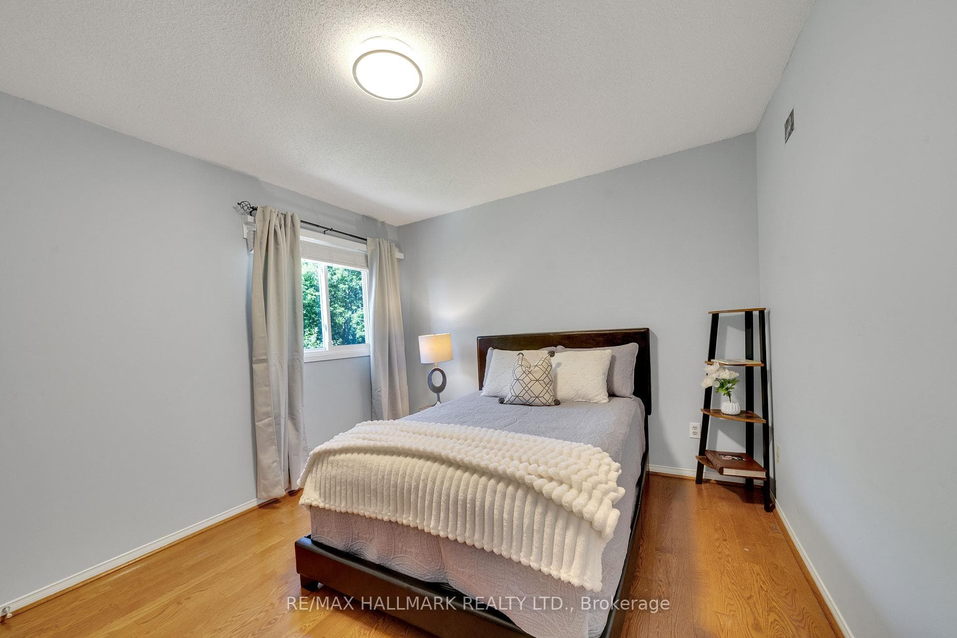 1620 Holly Hedge Drive photo 19