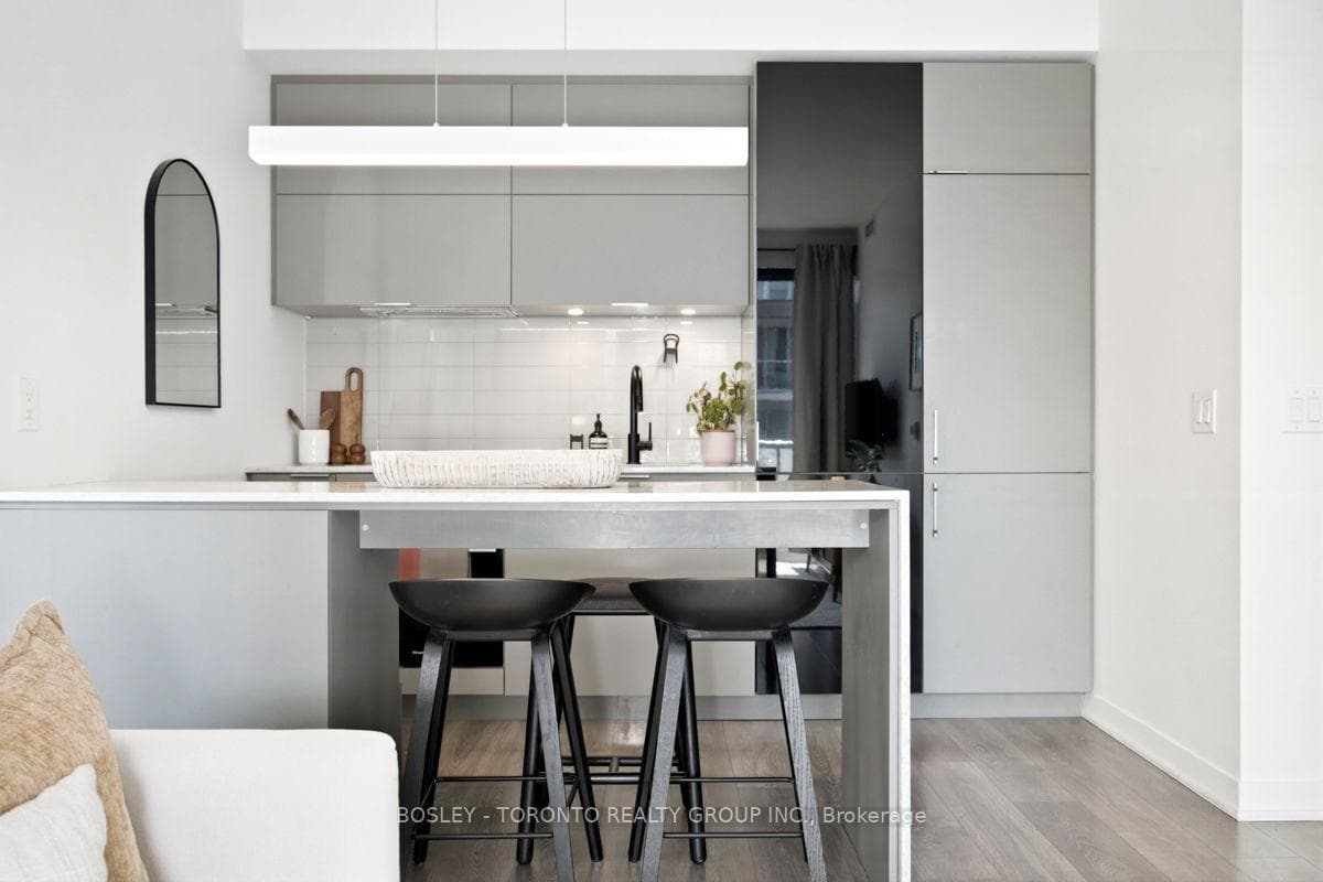 20 Richardson Street Unit 2007 photo 11