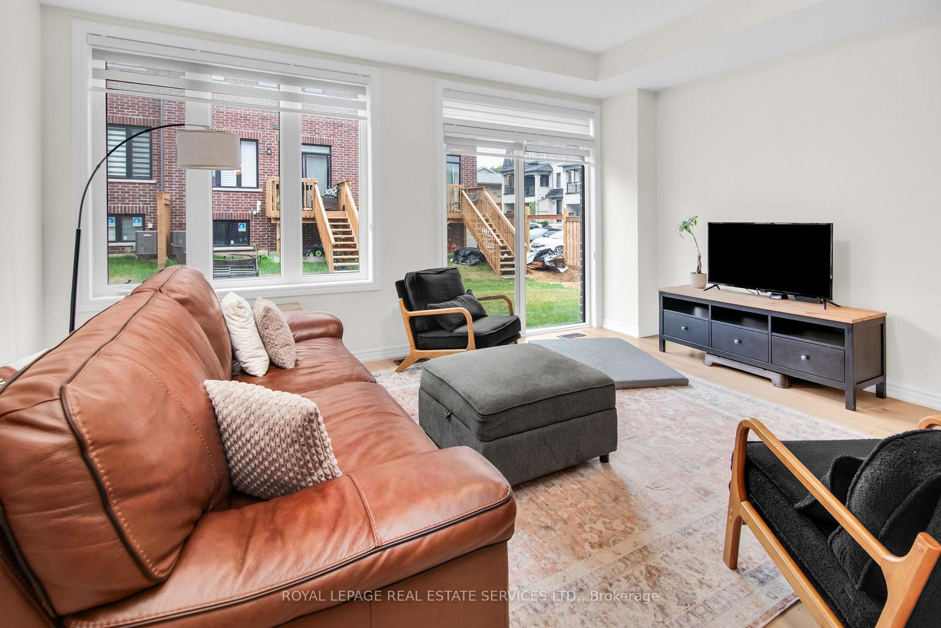 1437 Almonte Drive photo 8