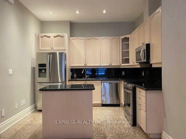 51 York Mills Road Unit 302 photo 6