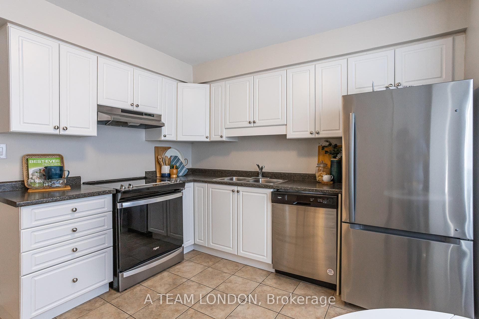 135 BELMONT Drive Unit 21 photo 10