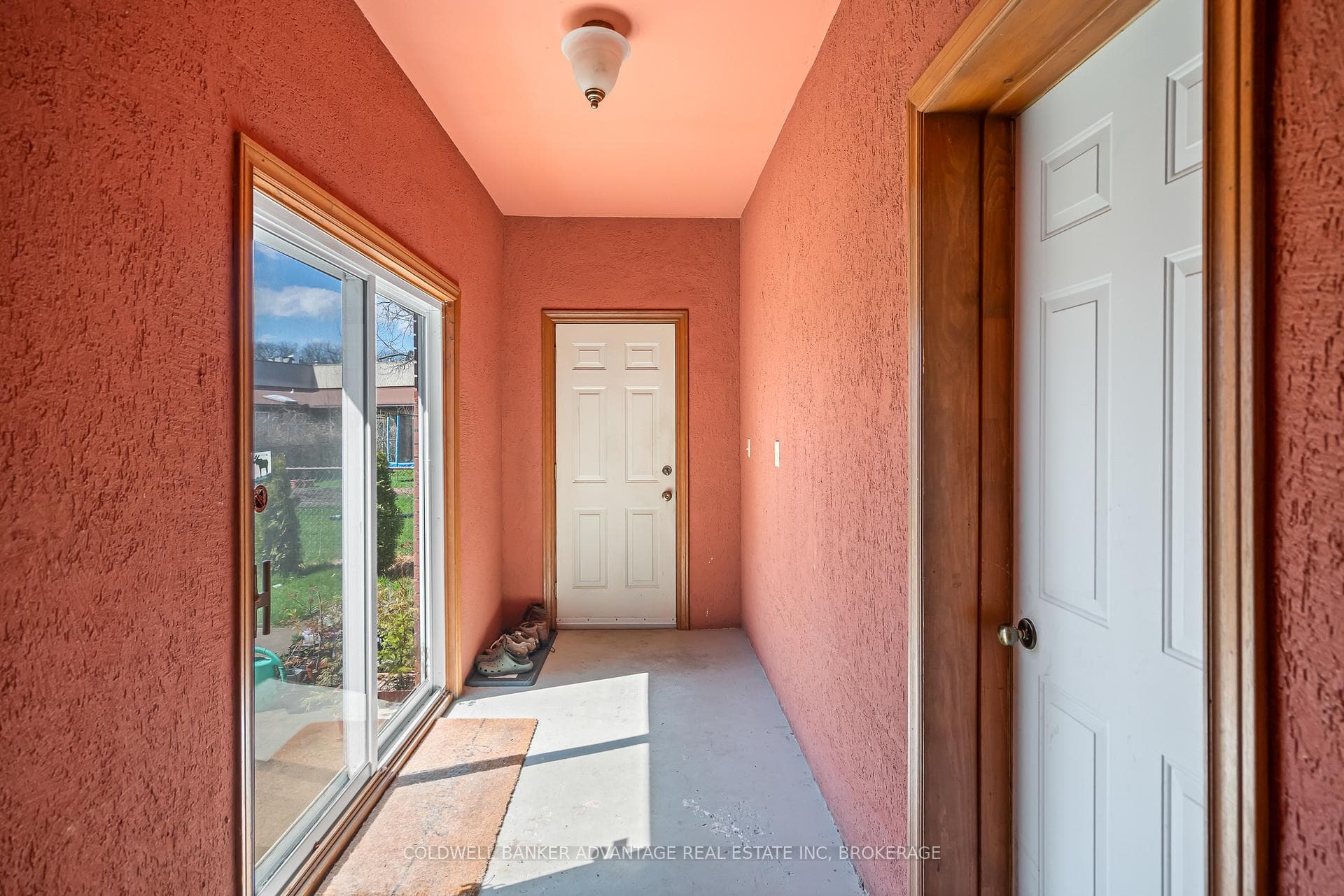 6808 Corwin Crescent photo 28