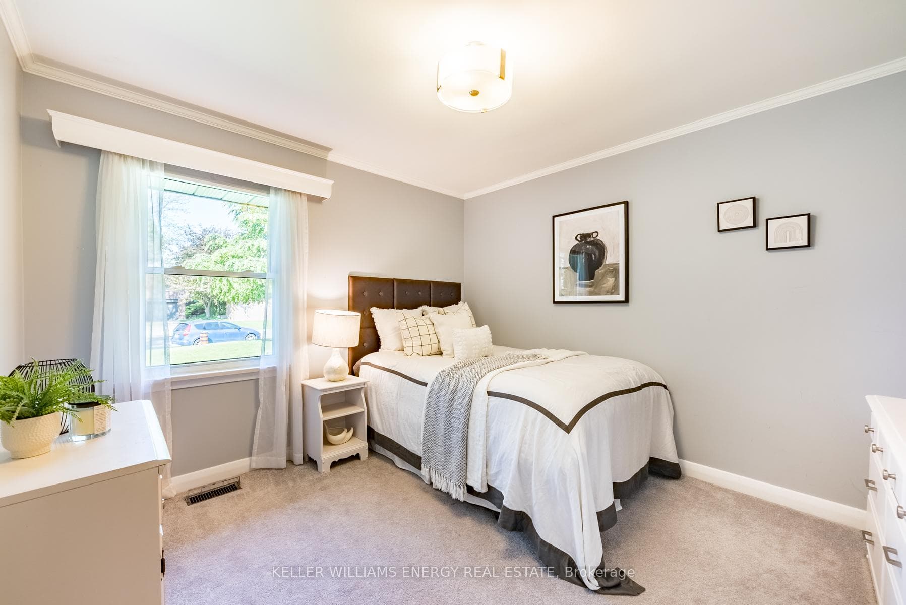 811 Glenmanor Drive photo 27