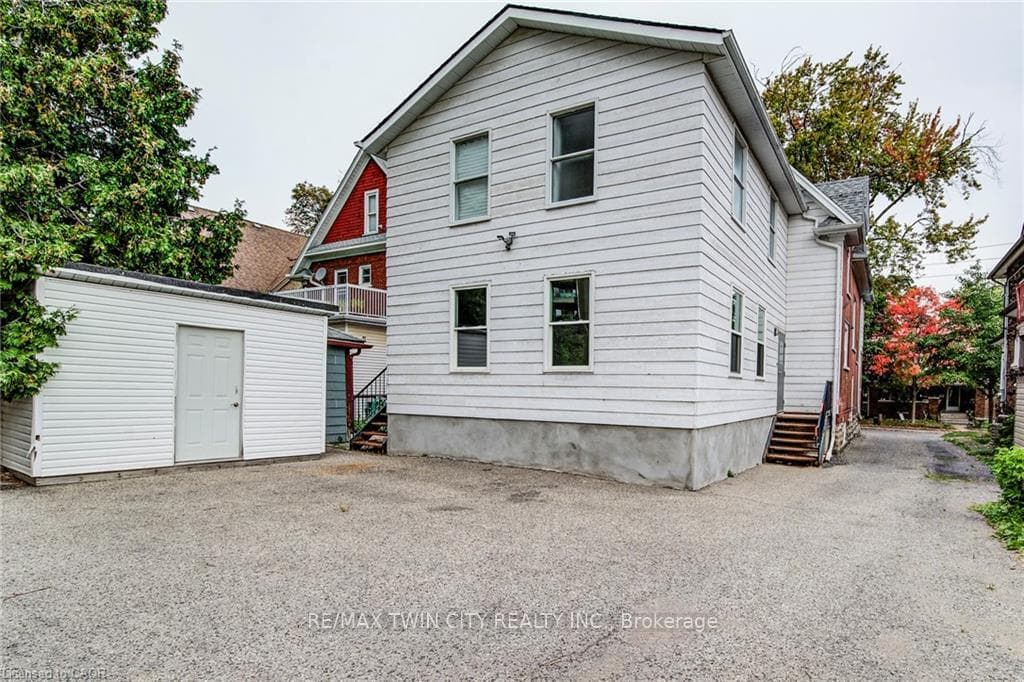 19 Schneider Avenue photo 35