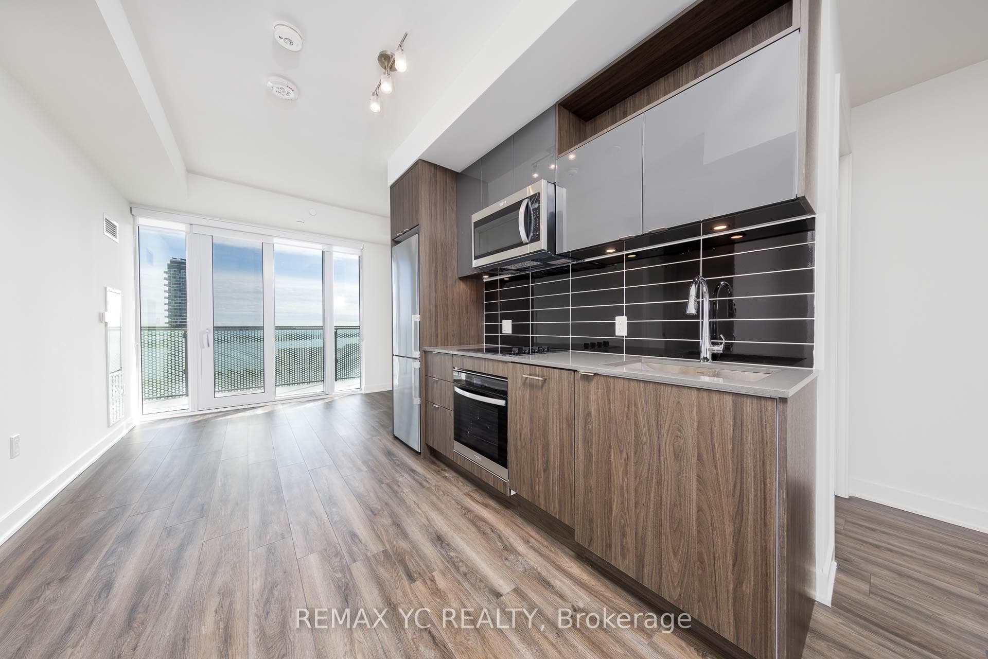 135 Lower Sherbourne Street Unit 2726 photo 9