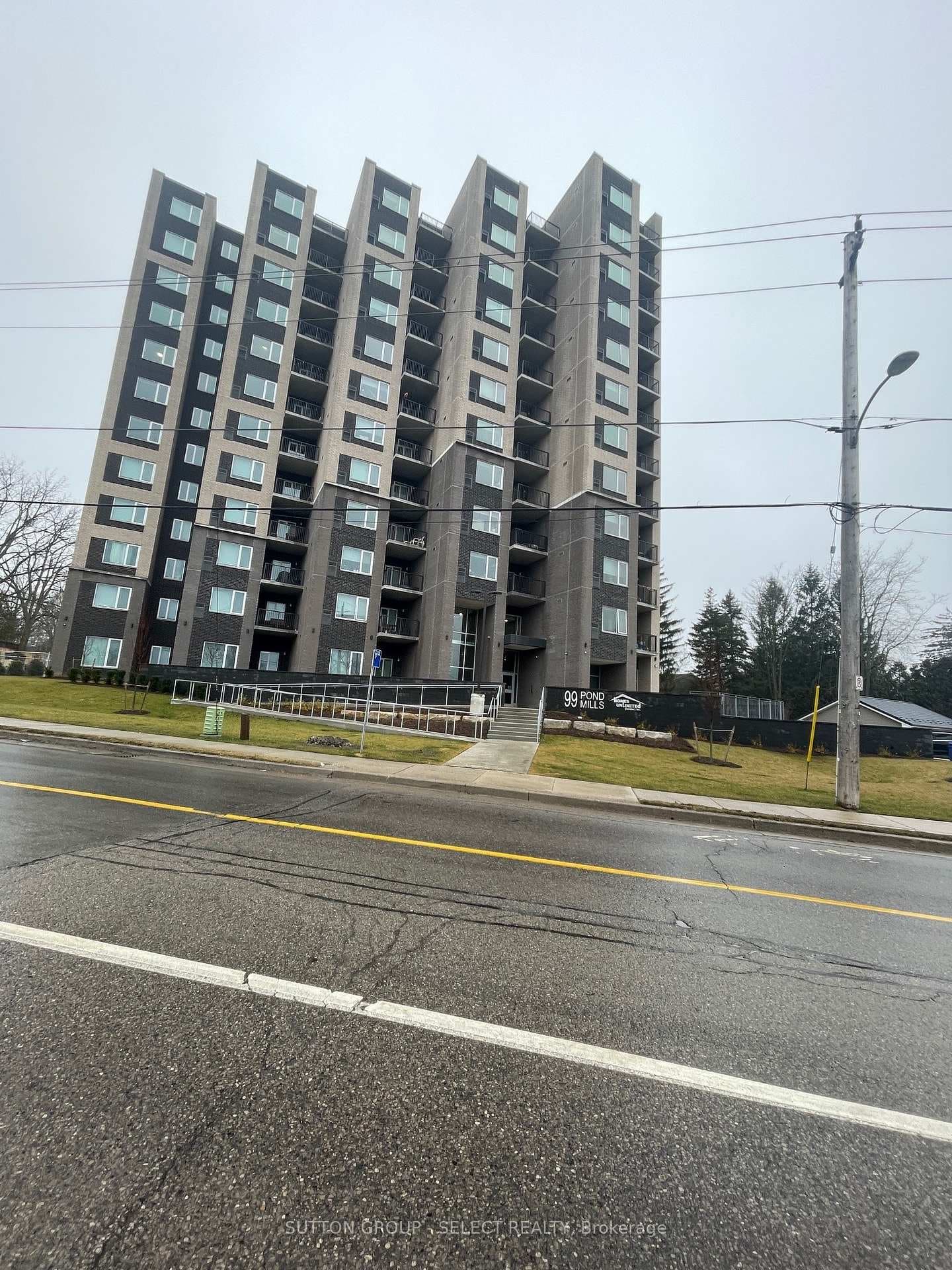99 POND MILLS Road Unit 303 photo 1