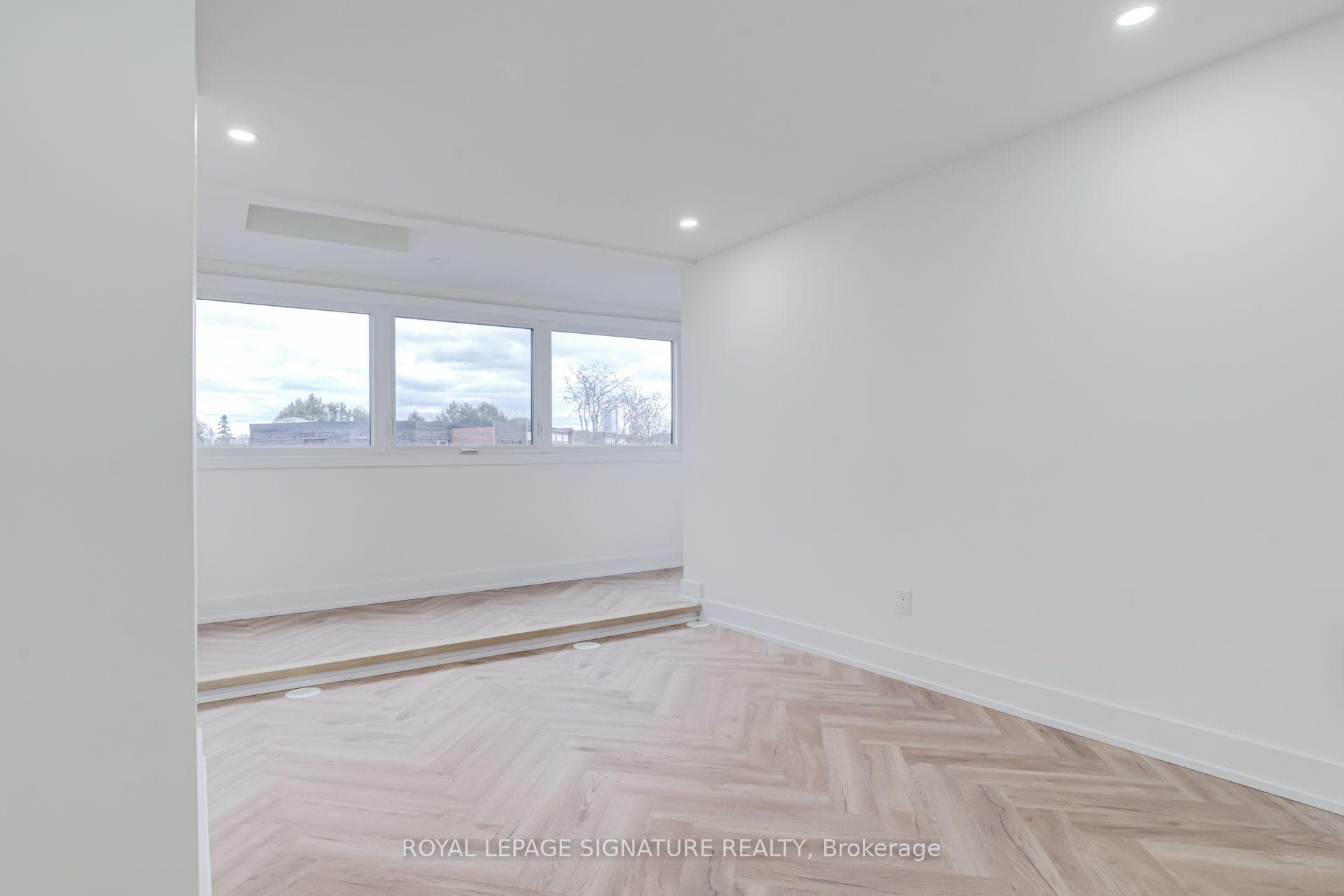 861 O'Connor Drive Unit 1 photo 18