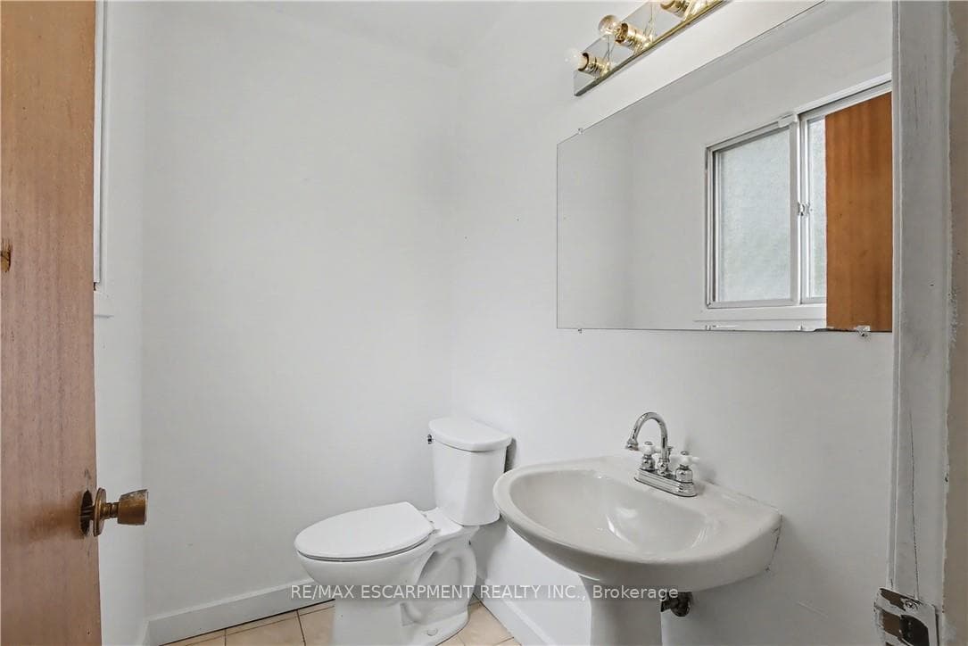 37 Sunrise Crescent photo 16