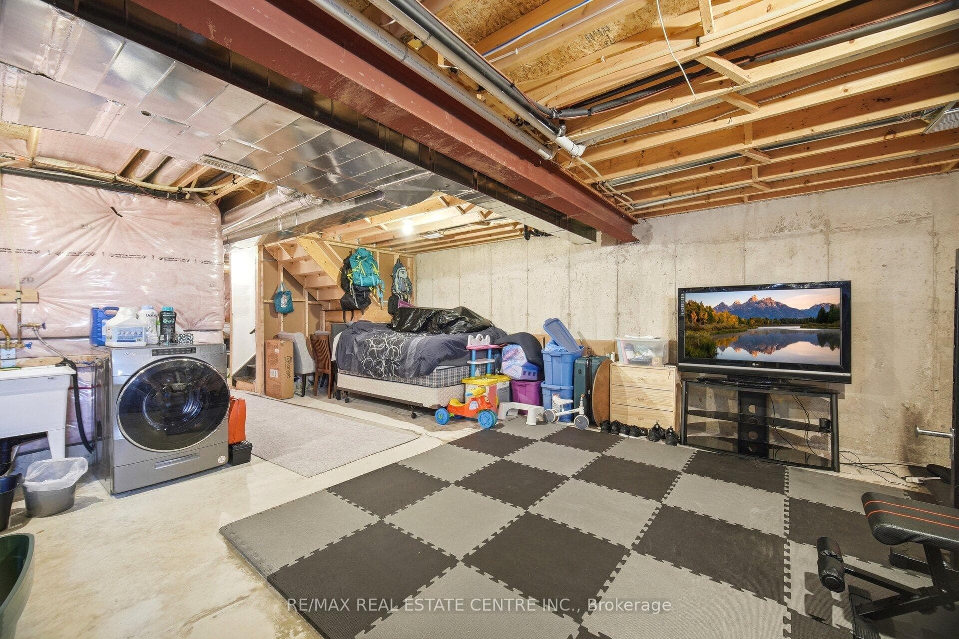 4 Laguna Village Crescent photo 44