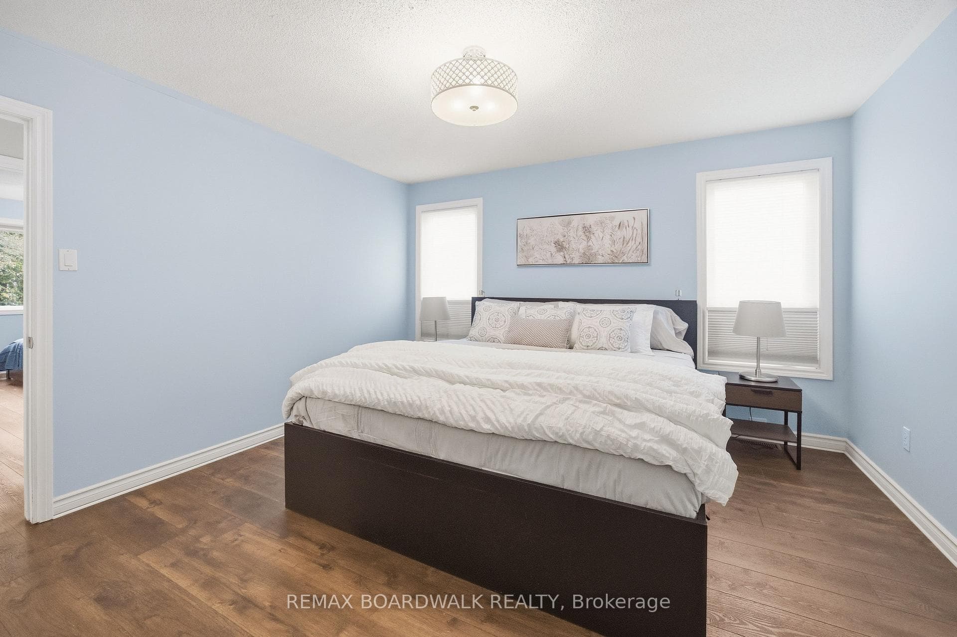 33 Treelawn Boulevard photo 19