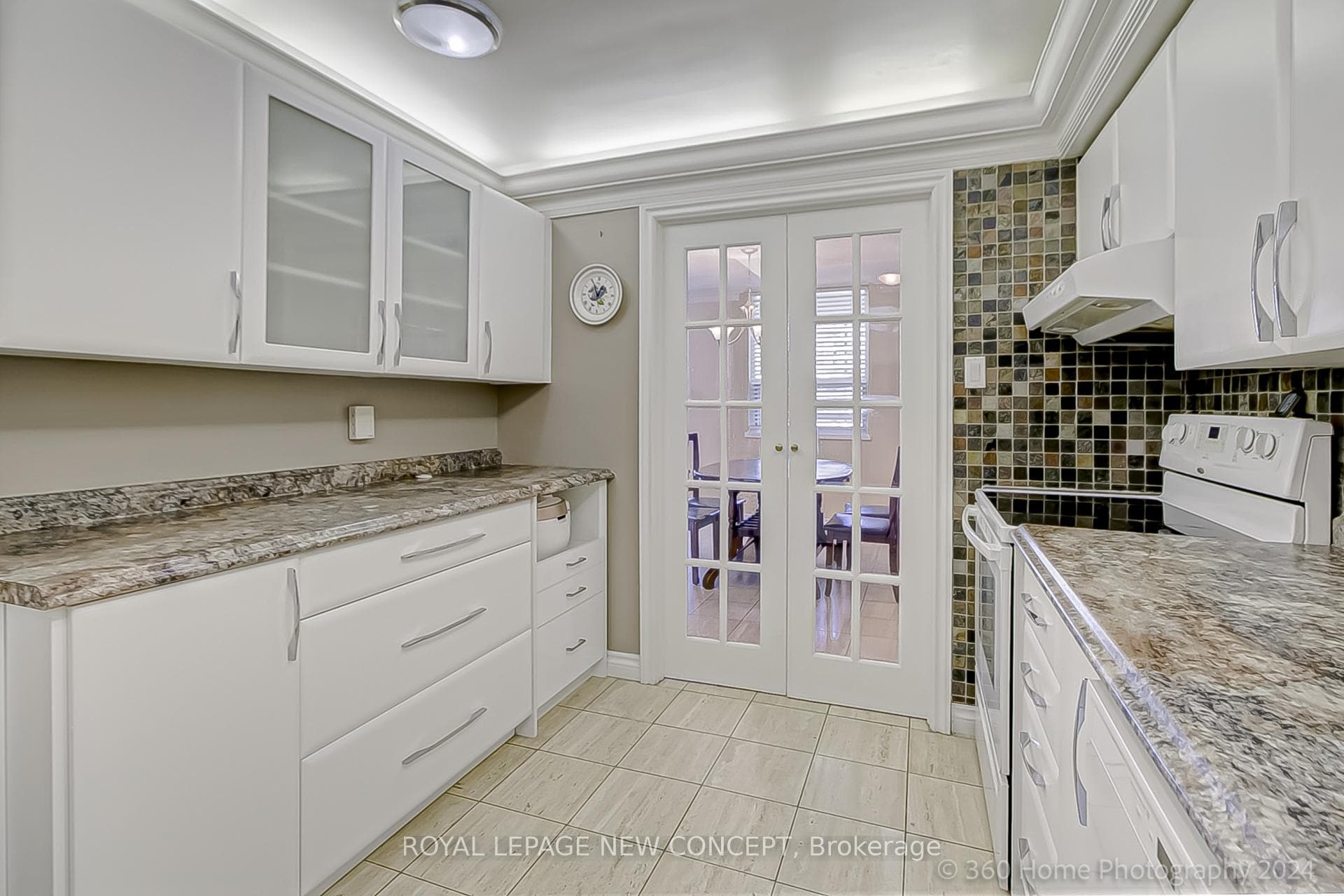 1 Royal Orchard Boulevard Unit 1002 photo 20
