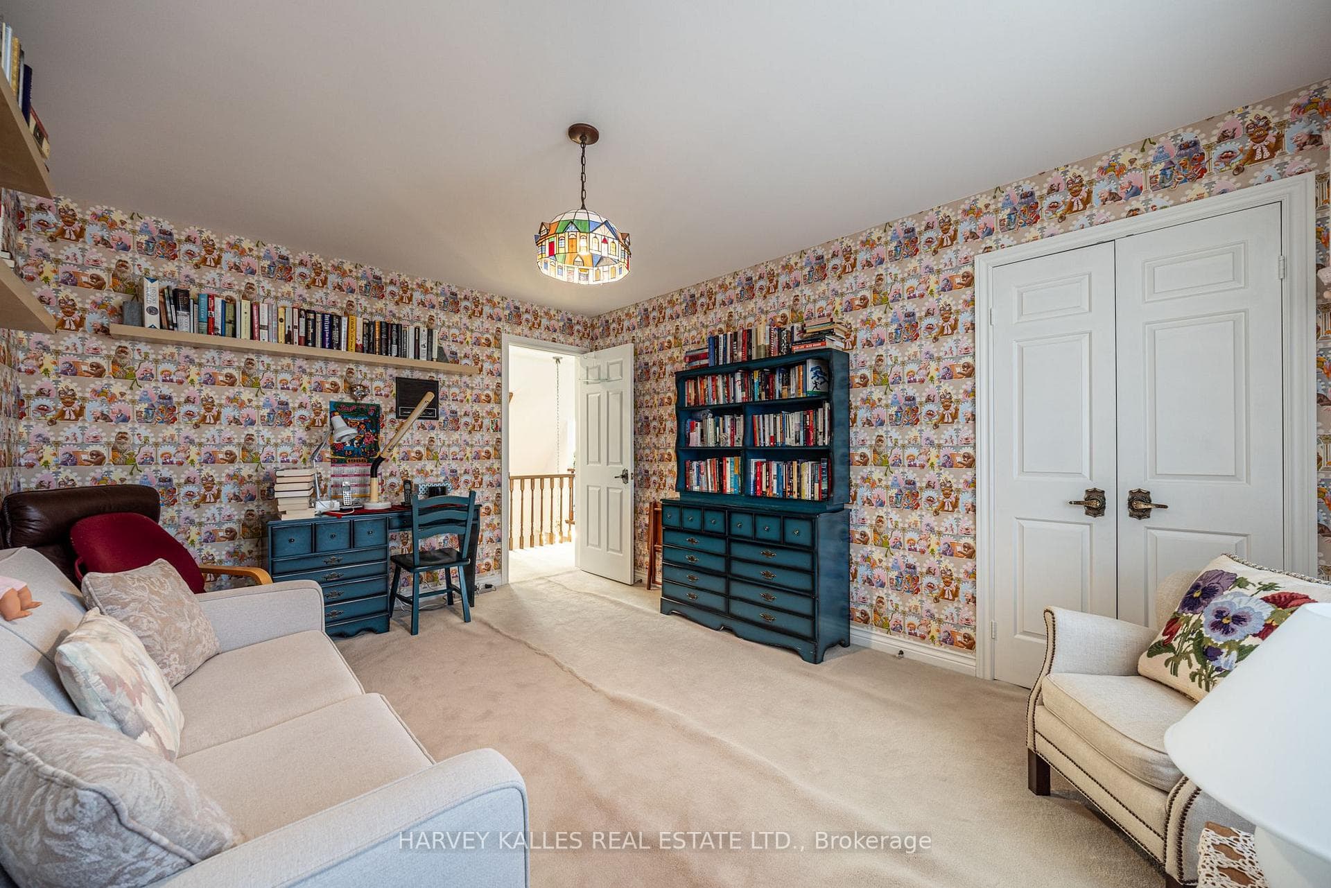 10 Whitelaw Court photo 30