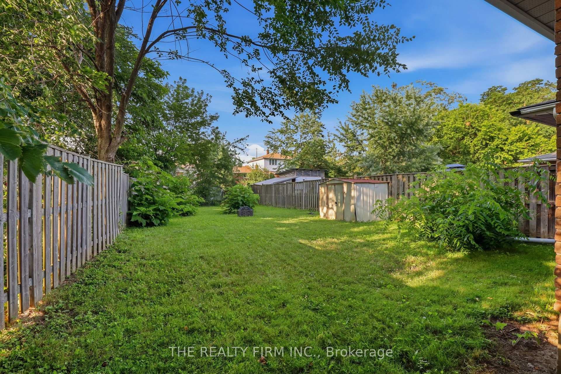 2 Noel Avenue photo 32