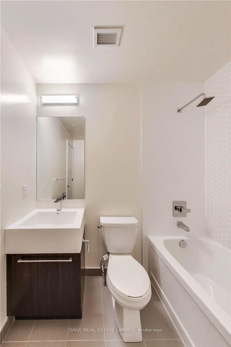1 Neighbourhood Lane Unit 506 photo 12