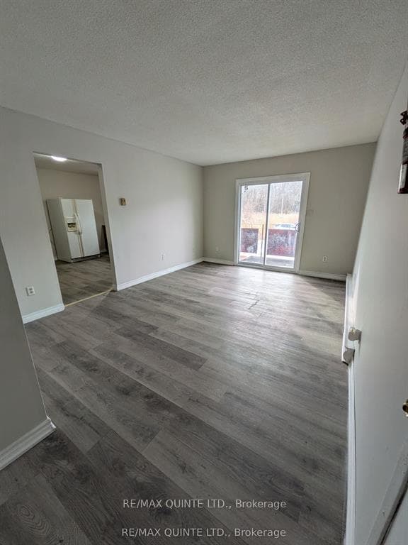 157 Stanley Street Unit 4 photo 3