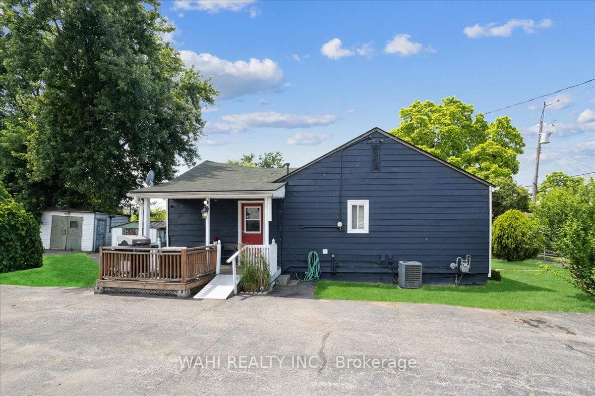 184 Mcanulty Boulevard photo 24