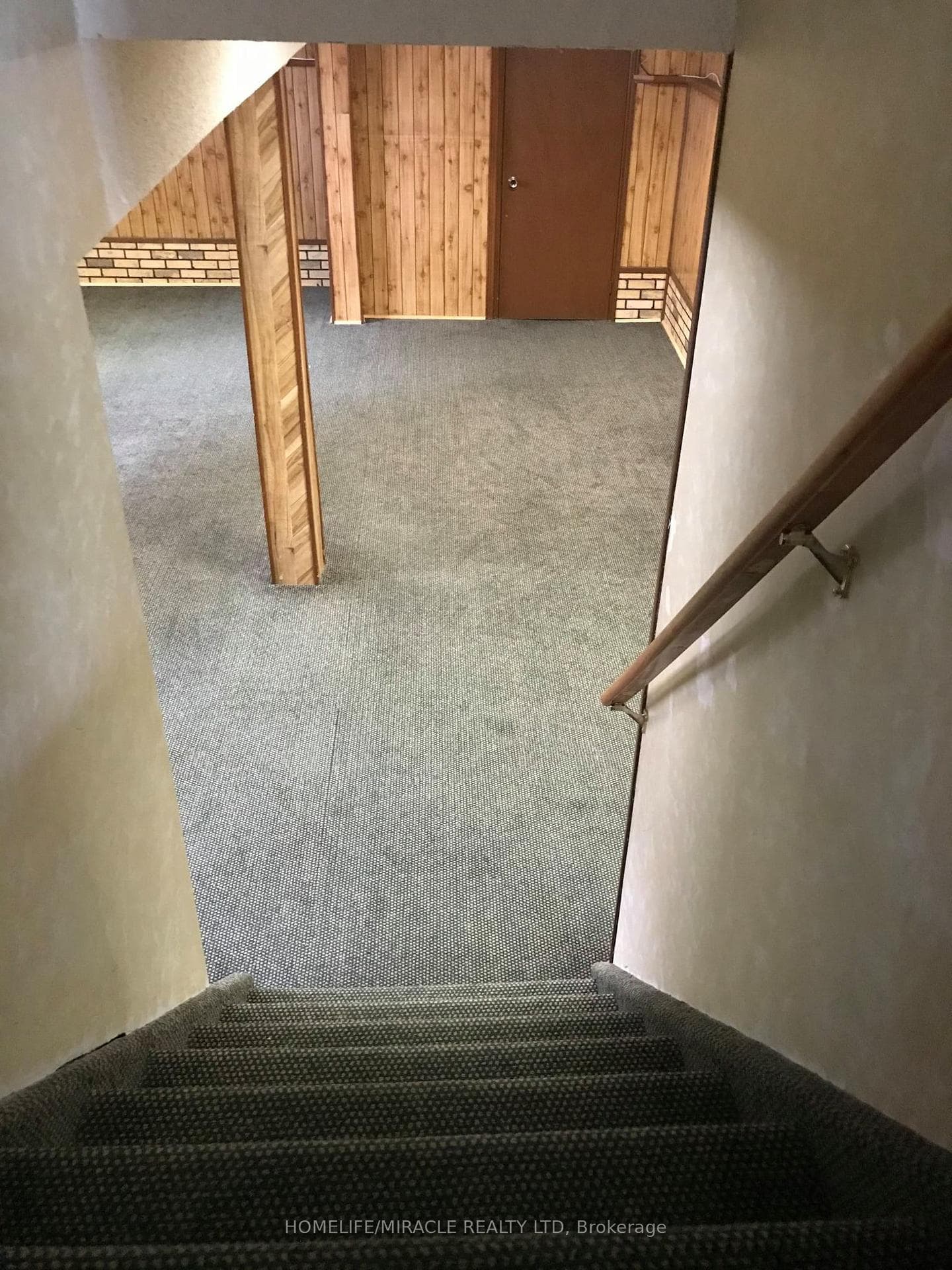 850 Chippenham Drive photo 13