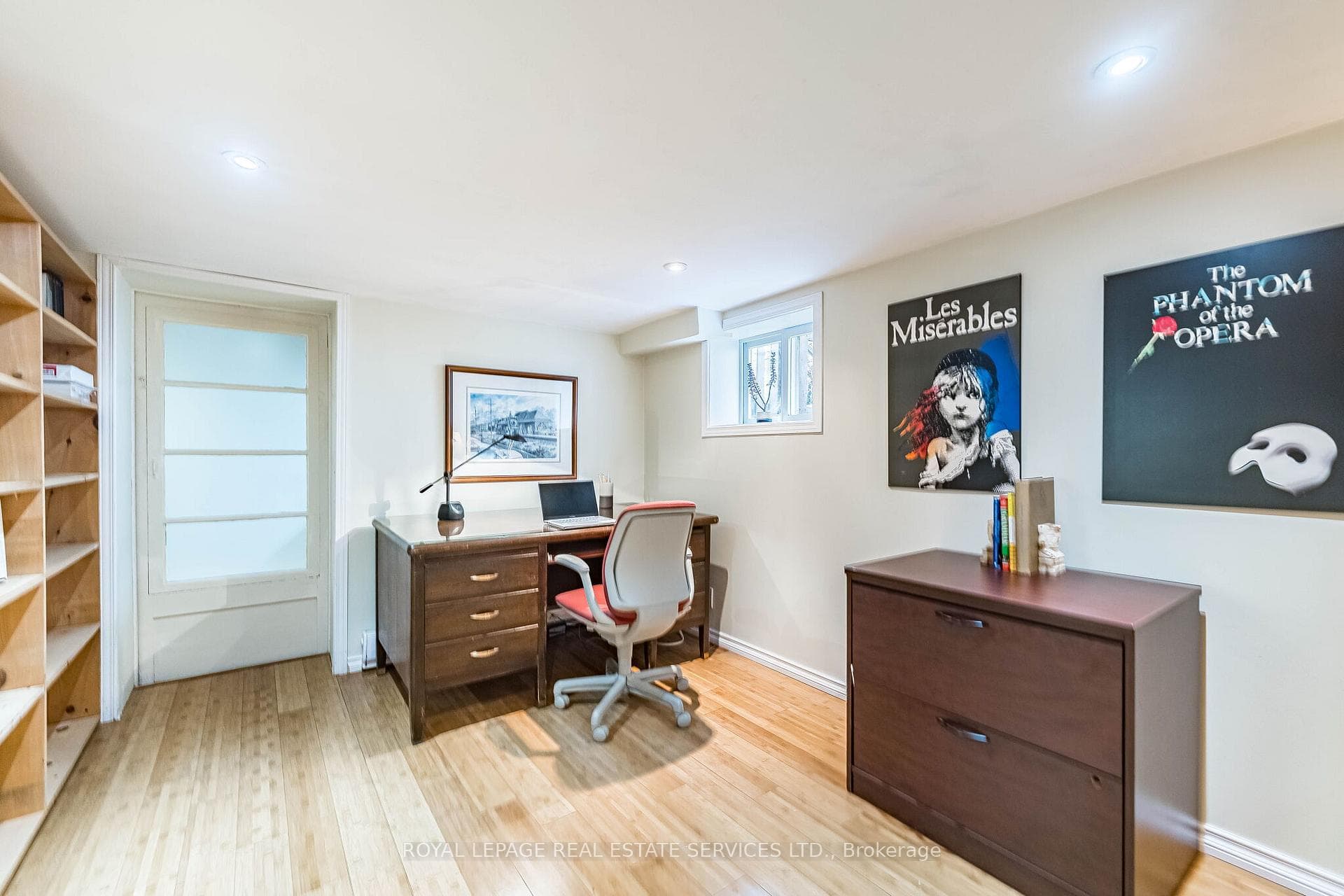 51 Wellington Street photo 38