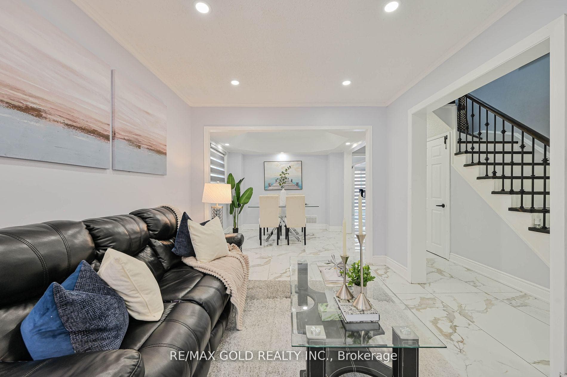 9 Stoneledge Circle photo 7