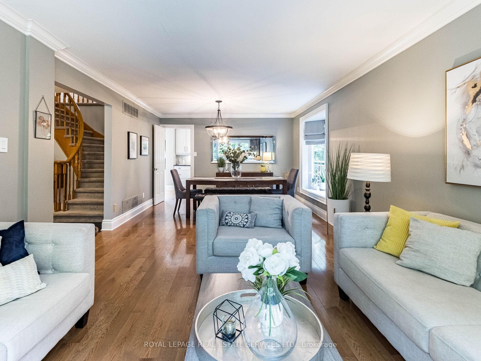 44 Parkend Avenue photo 5