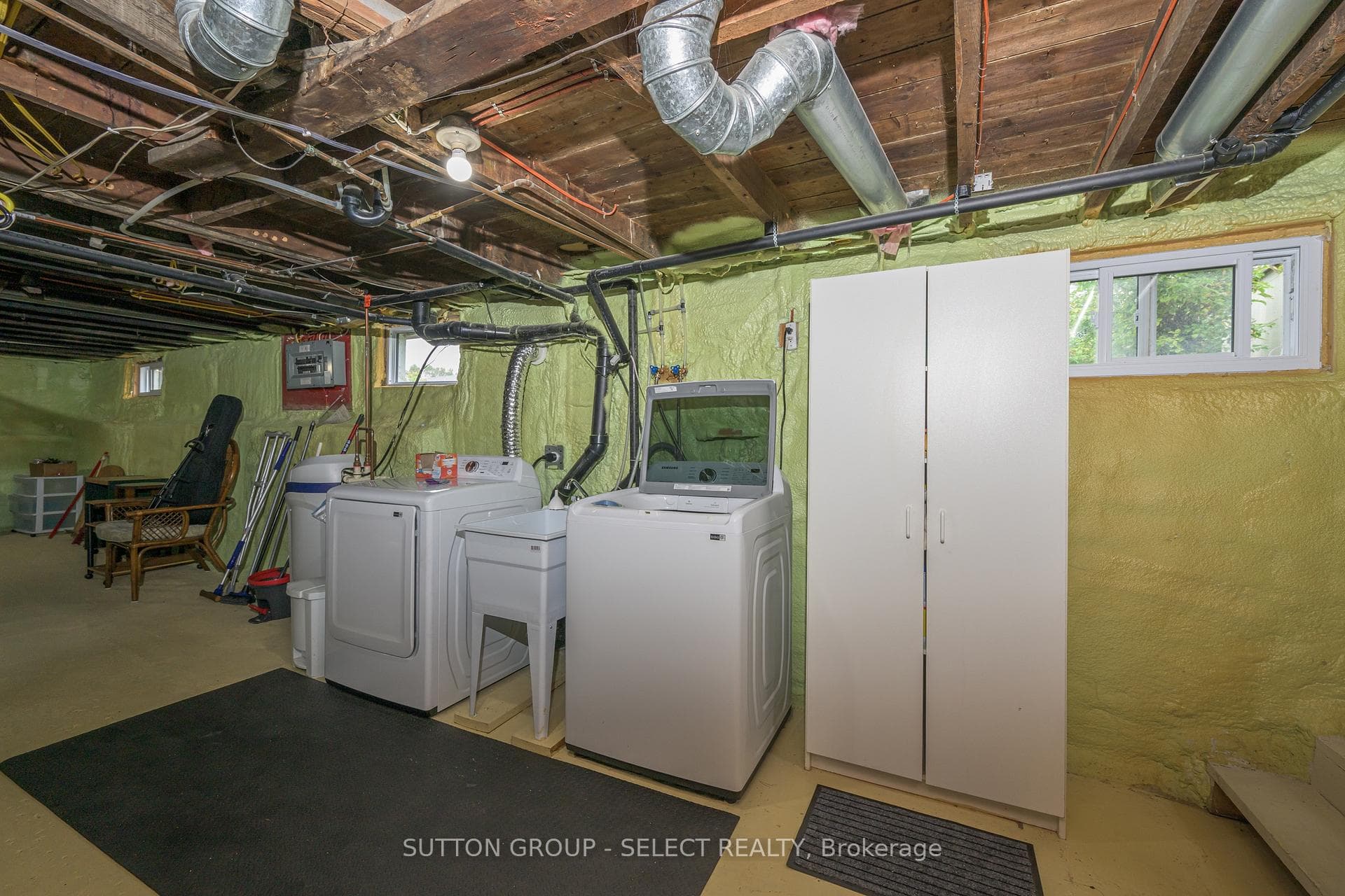 358 Dieppe Street photo 29