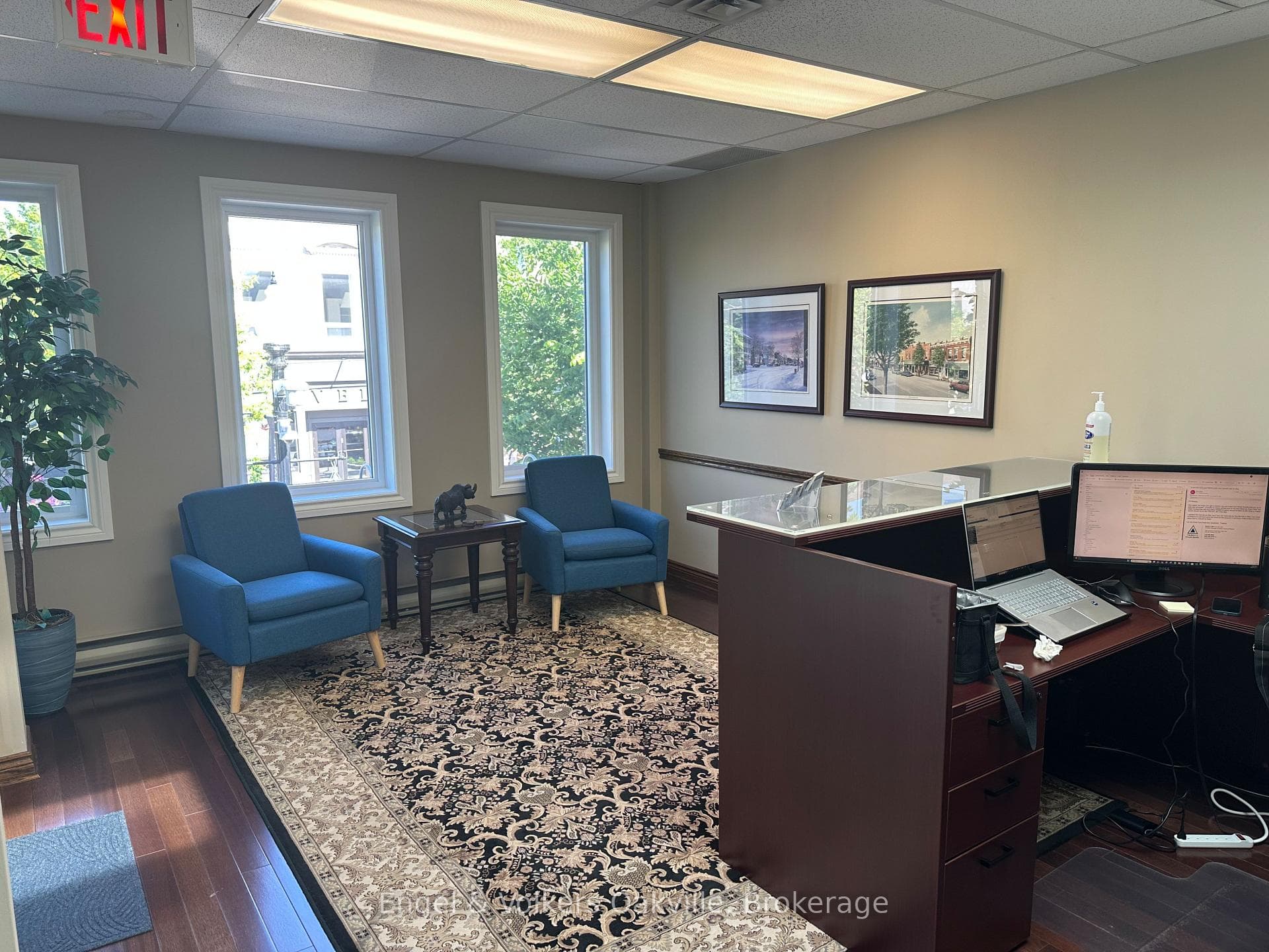 146 Lakeshore Road Unit 104 photo 6