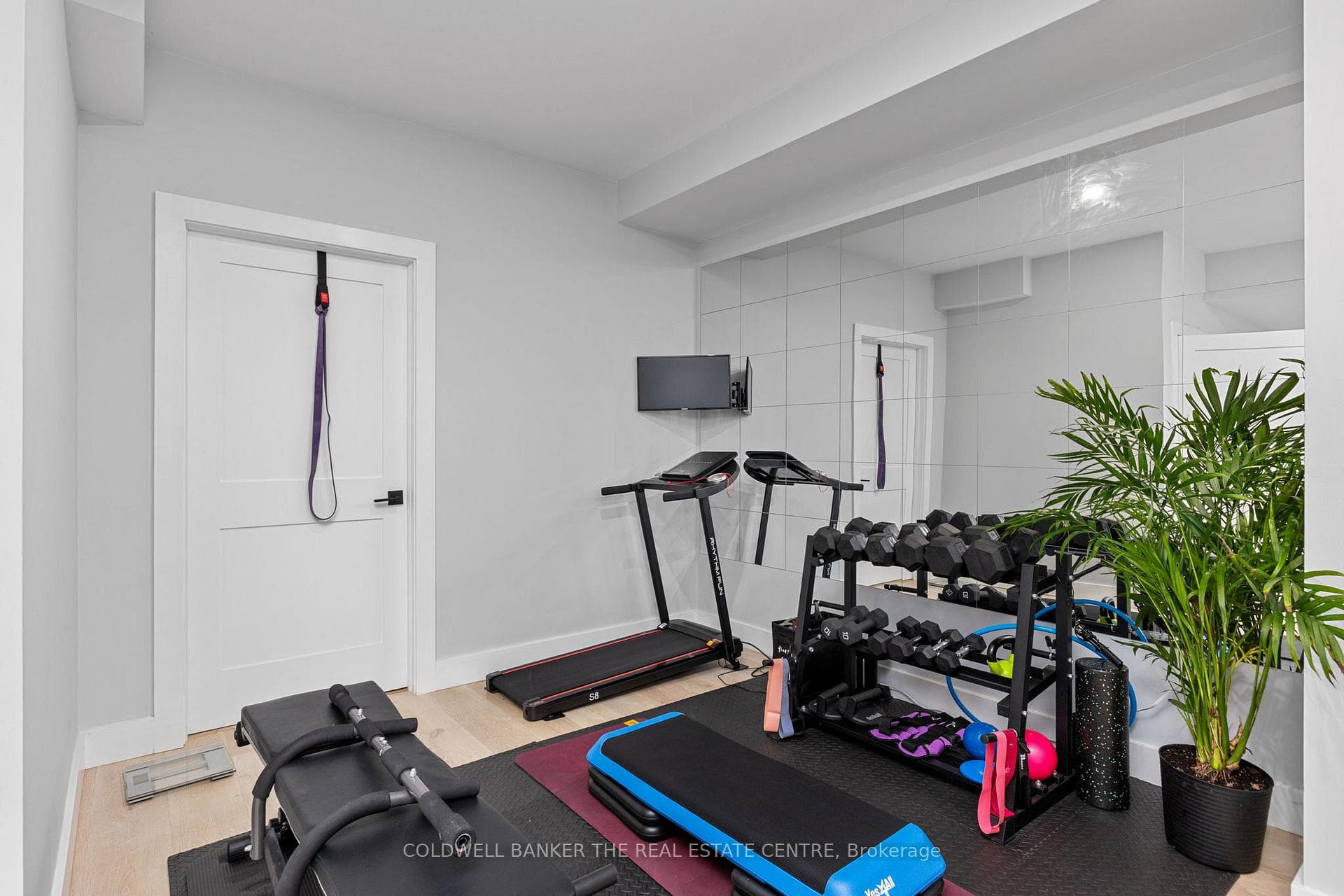 11657 Warden Avenue photo 29