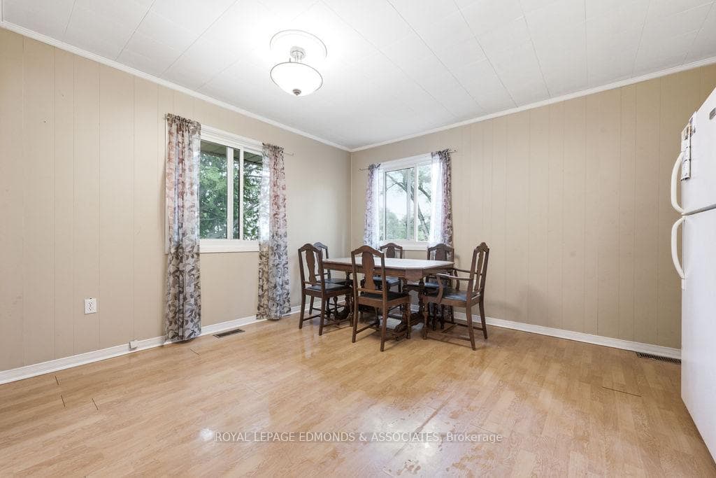 27 Achray Road photo 13