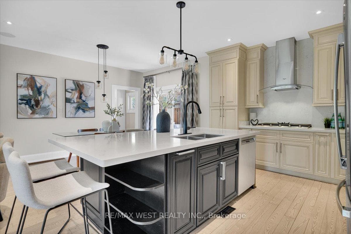 2456 Bridge Road photo 18