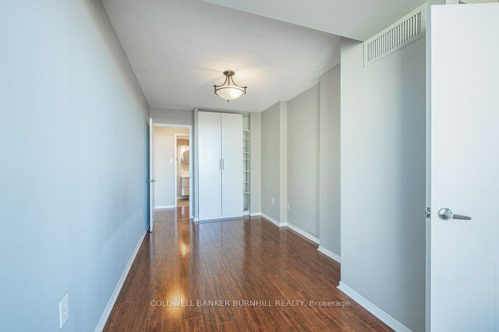 1270 Maple Crossing Boulevard Unit 1609 photo 18
