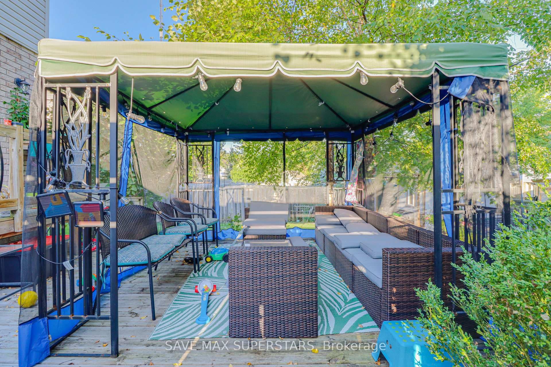 16 SUNSET Place photo 31