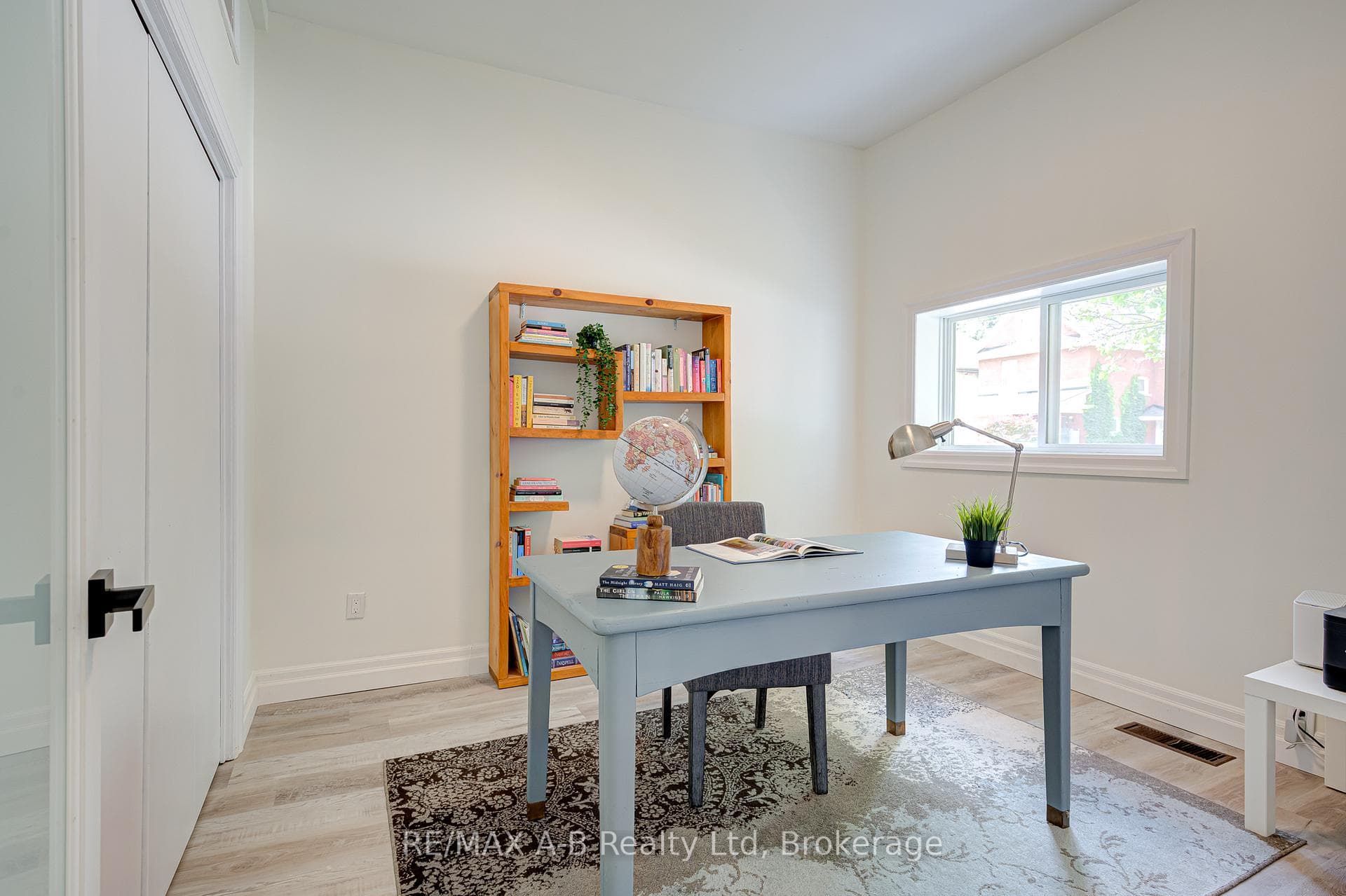 261 Albert Street photo 6