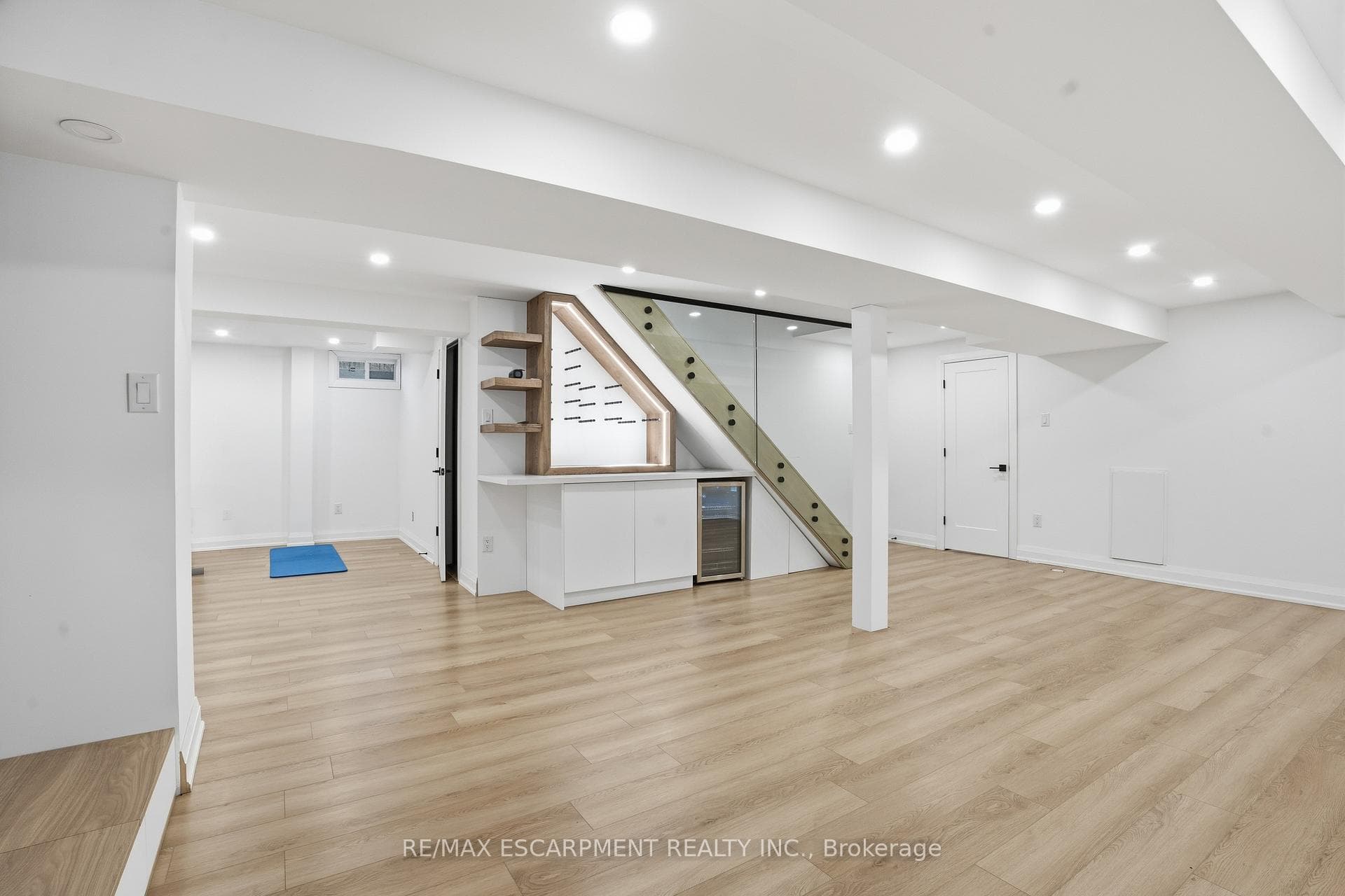 108 Greenshire Drive photo 31